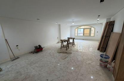 Apartment - 3 Bedrooms - 3 Bathrooms for sale in Al Batal Ahmed Abd El Aziz St. - Mohandessin - Giza