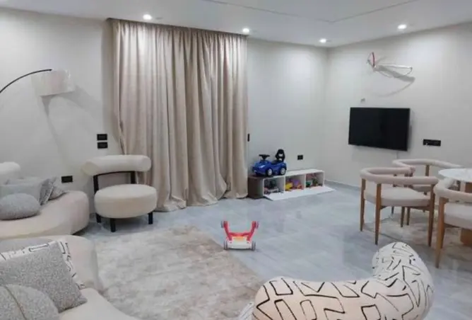 99404162 - Property Image 3