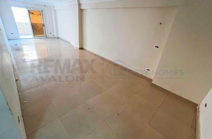 Apartment - 3 Bedrooms - 2 Bathrooms for sale in Sporting - Hay Sharq - Alexandria