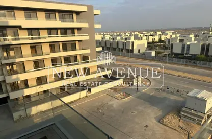 شقة - 3 غرف نوم - 3 حمامات للبيع في كمبوند البروج - كمبوندات الشروق - مدينة الشروق - القاهرة