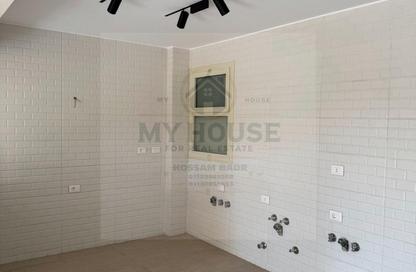 Apartment - 2 Bedrooms - 1 Bathroom for rent in Stone Residence - 5th Settlement Compounds - The 5th Settlement - New Cairo City - Cairo Apartment - 2 Bedrooms - 1 Bathroom for rent in Stone Residence - 5th Settlement Compounds - The 5th Settlement - New Cairo City - Cairo