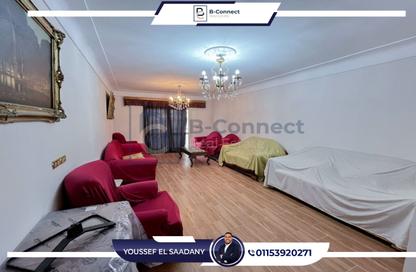 Apartment - 2 Bedrooms - 2 Bathrooms for rent in Shaarawy St. - Laurent - Hay Sharq - Alexandria