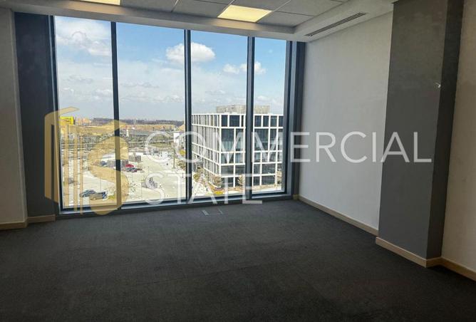 52453237 - Property Image 2