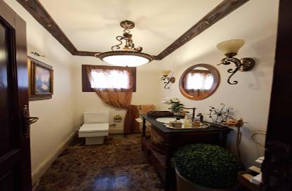 Villa - 4 Bedrooms - 5 Bathrooms for sale in Al Shorouk 2000 - El Shorouk Compounds - Shorouk City - Cairo