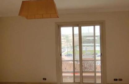 Apartment - 3 Bedrooms - 2 Bathrooms for rent in Green 3 - 2nd District - Sheikh Zayed City - Giza