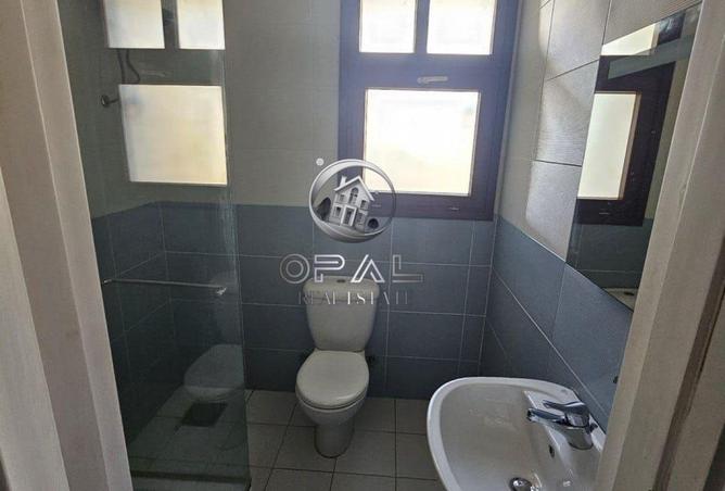 8593293 - Property Image 2