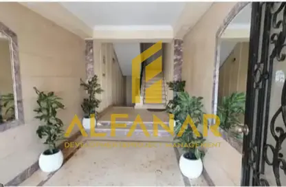 Apartment - 5 Bedrooms - 3 Bathrooms for sale in Area D - Ganoob El Acadimia - New Cairo City - Cairo