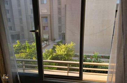 Apartment - Studio - 1 Bathroom for rent in Palm Hills Village Gate - South Investors Area - New Cairo City - Cairo