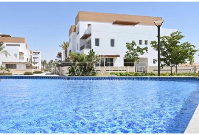 98004949 - Property Image 3