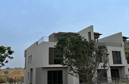 Townhouse - 3 - 4 for sale in Eastshire compound - 5th Settlement Compounds - The 5th Settlement - New Cairo City - Cairo