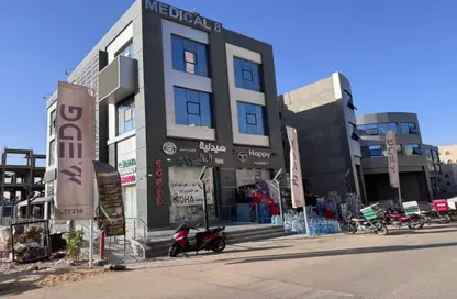 Clinic - 2 Bedrooms - 1 Bathroom for sale in South Investors Area - New Cairo City - Cairo
