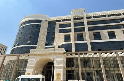 محل تجاري - استوديو - 1 حمام للبيع في شانزليزيه مول - الحى المالى - العاصمة الإدارية الجديدة - القاهرة