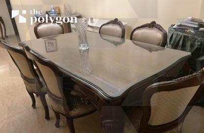 Apartment - 4 Bedrooms - 2 Bathrooms for sale in Al Gehadya St. - Garden City - Cairo