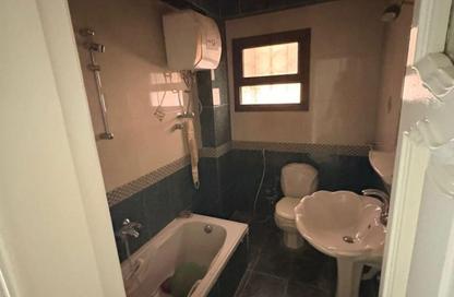 Apartment - 3 Bedrooms - 2 Bathrooms for sale in Al Esraa St. - El Mearag City - Zahraa El Maadi - Hay El Maadi - Cairo