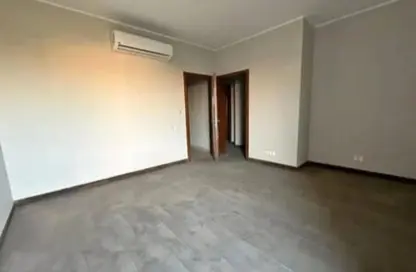 Apartment - 3 Bedrooms - 3 Bathrooms for sale in Sun Capital - Fayoum Desert road - 6 October City - Giza