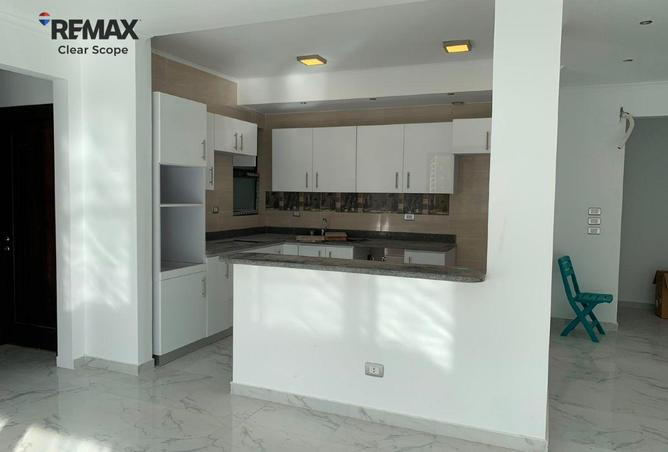 102069457 - Property Image 2