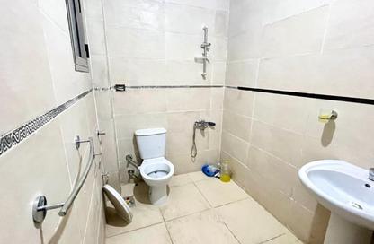 Apartment - 2 Bedrooms - 1 Bathroom for sale in Ahmed Basha Turk St. - Fleming - Hay Sharq - Alexandria