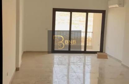 شقة - 3 غرف نوم - 3 حمامات للايجار في مون ريزيدنس - فيفث سكوير - التجمع الخامس - مدينة القاهرة الجديدة - القاهرة