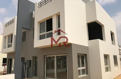 Townhouse - 4 Bedrooms - 4 Bathrooms for sale in Hyde Park Business District Mall - South Teseen St. - The 5th Settlement - New Cairo City - Cairo