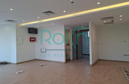 Office Space - Studio - 1 Bathroom for rent in Central Avenue - 2nd District - Sheikh Zayed City - Giza