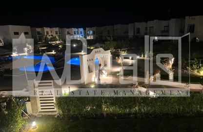 منزل مزدوج - 4 - 4 للبيع في ماونتن فيو راس الحكمة - راس الحكمة - الساحل الشمالي