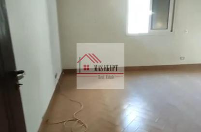 شقة - 3 غرف نوم - 2 حمامات للبيع في شارع شهاب - المهندسين - الجيزة