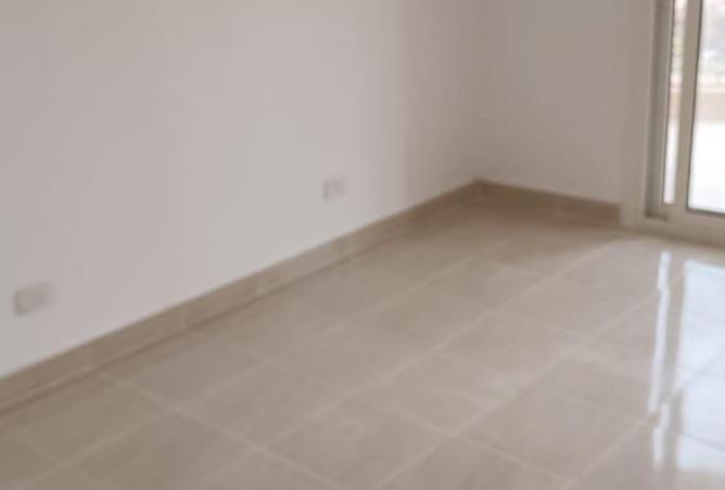 93808493 - Property Image 2