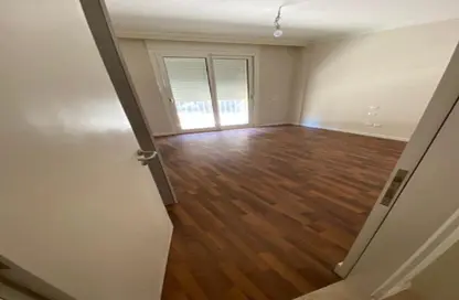 Apartment - 3 Bedrooms - 3 Bathrooms for sale in Pyramids Hills - Cairo Alexandria Desert Road - 6 October City - Giza