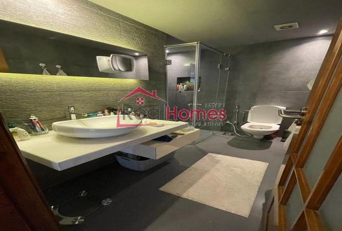 64128223 - Property Main Image