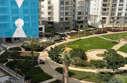 Apartment - 3 Bedrooms - 3 Bathrooms for sale in Hyde Park - New Cairo City - Cairo