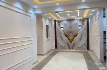 شقة - 3 غرف نوم - 1 حمام للبيع في شارع ايران - الدقي - الجيزة