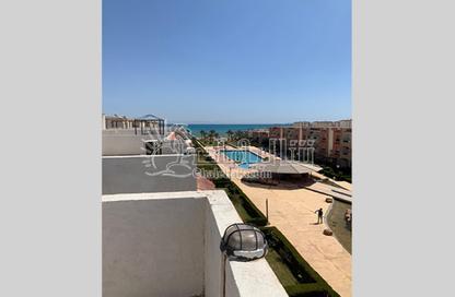 Chalet - 3 Bedrooms - 2 Bathrooms for sale in Coronado Beach - Al Ain Al Sokhna - Suez