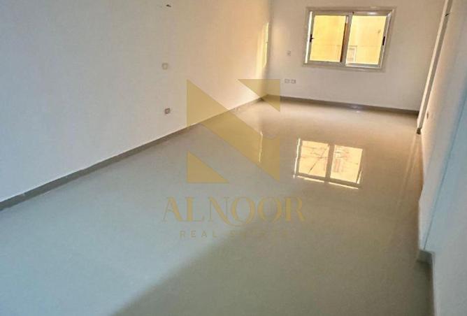 8589403 - Property Image 2