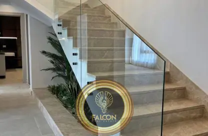 Villa - 5 Bedrooms - 4 Bathrooms for sale in Hyde Park Central - The 6th Settlement - New Cairo City - Cairo