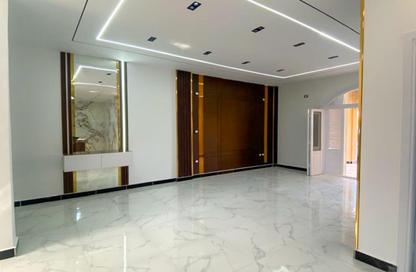 Villa - 5 Bedrooms - 3 Bathrooms for sale in Kazabianka - Markaz Al Hamam - North Coast
