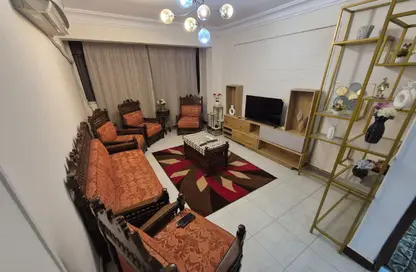 Apartment - 3 Bedrooms - 2 Bathrooms for rent in Nakhla El Motei St. - Triumph Square - El Nozha - Cairo