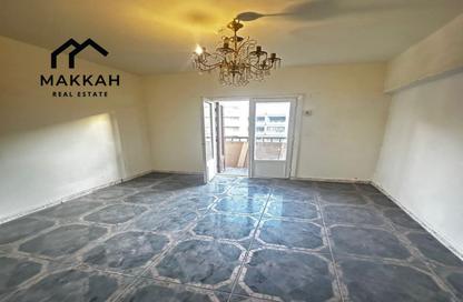 Apartment - 2 Bedrooms - 1 Bathroom for rent in Salah Salem St. - Roxy - Heliopolis - Masr El Gedida - Cairo Apartment - 2 Bedrooms - 1 Bathroom for rent in Salah Salem St. - Roxy - Heliopolis - Masr El Gedida - Cairo