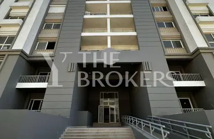 Apartment - 3 Bedrooms - 3 Bathrooms for sale in Hyde Park - New Cairo City - Cairo