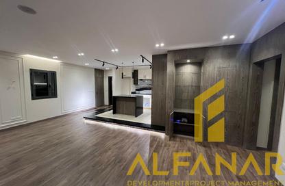 Apartment - 3 Bedrooms - 3 Bathrooms for sale in Eastown - 5th Settlement Compounds - The 5th Settlement - New Cairo City - Cairo
