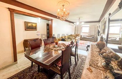 Apartment - 2 Bedrooms - 1 Bathroom for sale in Ezbet Al Syouf St. - Sidi Beshr - Hay Awal El Montazah - Alexandria