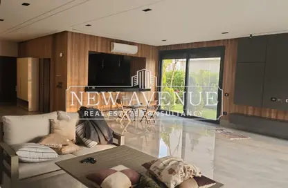 منزل مزدوج - 4 غرف نوم - 4 حمامات للبيع في كمبوند البروج - كمبوندات الشروق - مدينة الشروق - القاهرة