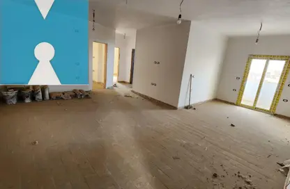 شقة - 3 غرف نوم - 2 حمامات للبيع في المنطقة السادسة شرق - مدينة الشروق - القاهرة