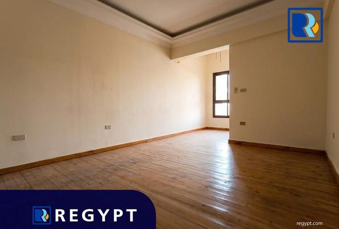 102898303 - Property Image 3