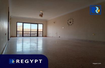 Office Space - Studio - 2 Bathrooms for rent in Al Nasr St. - El Laselky - New Maadi - Hay El Maadi - Cairo