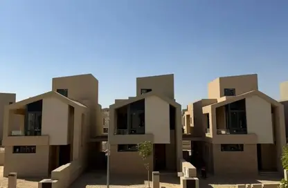 Townhouse - 3 Bedrooms - 3 Bathrooms for sale in Karmell - New Zayed City - Sheikh Zayed City - Giza