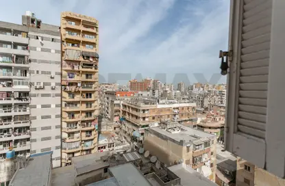 Apartment - 3 Bedrooms - 2 Bathrooms for sale in Camp Chezar - Hay Wasat - Alexandria