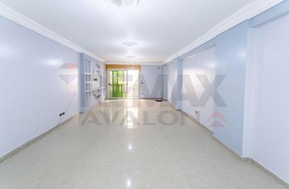 Apartment - 3 Bedrooms - 2 Bathrooms for sale in Camp Chezar - Hay Wasat - Alexandria