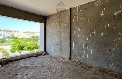 Villa - 5 Bedrooms - 4 Bathrooms for sale in Doctor Samira Moussa St. - 5th District - Obour City - Qalyubia