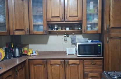 Apartment - 3 Bedrooms - 2 Bathrooms for sale in Ard El Golf - Heliopolis - Masr El Gedida - Cairo