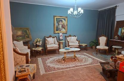 Apartment - 3 Bedrooms - 2 Bathrooms for sale in Ard El Golf - Heliopolis - Masr El Gedida - Cairo